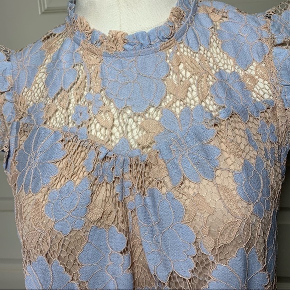 monteau Feminin Blue Floral Crochet Lace Top XS Baby Doll Cap Ruffle Sleeves - Picture 5 of 8